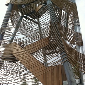 Uitkijktoren rijst boven Lommelse Sahara&nbsp;uit